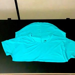 North face tshirt EUC